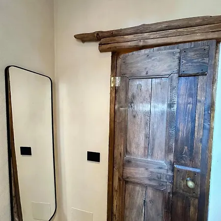 Lovely Apartment In Tapigliano, 80 M² With Terrace Appartement Nebbiuno