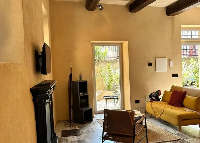 Lovely In Tapigliano, 80 M² With Terrace 아파트